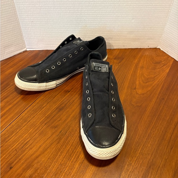 Converse Chuck Taylor All Star Laceless Sneaker 10.5 - Picture 2 of 5